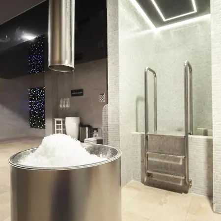 Apart - Czarna Gora & Spa Narty, Rowery, Wyciagi, Snieznik Appartement *